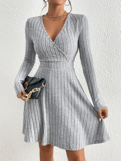 Dames Mini Jurk - Lange Mouwen - V-Hals
